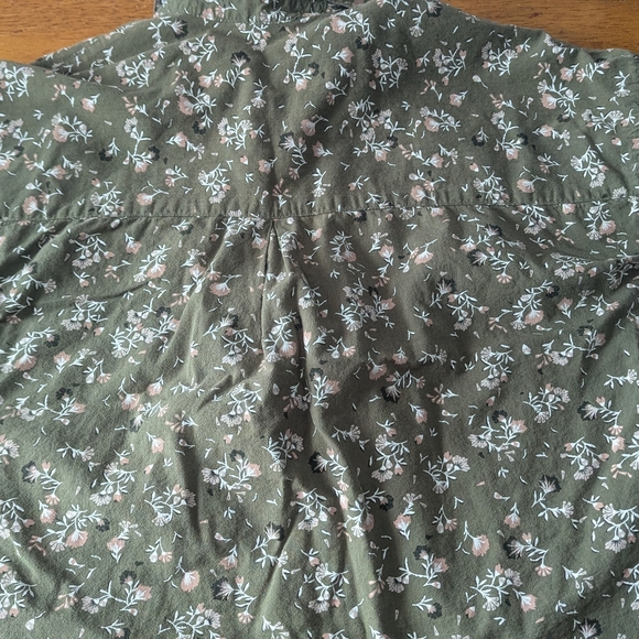 2pc Floral Boxy Cropped Button Down Shirts - Picture 5 of 9